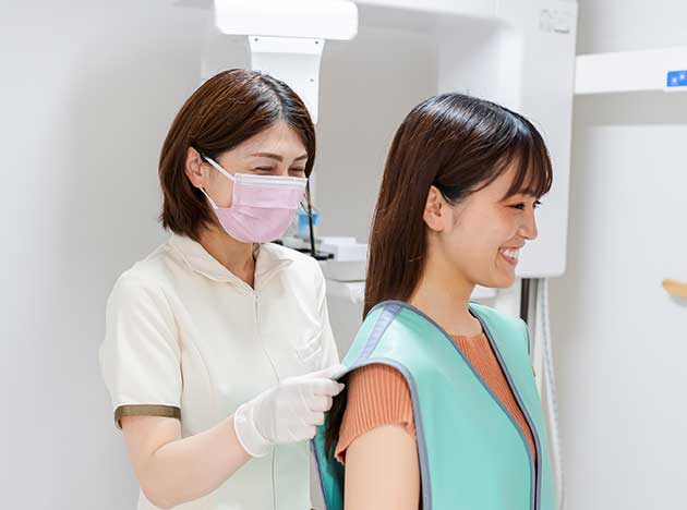 矯正歯科治療の無料相談会でのレントゲン検査